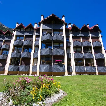 Sainte-foy-l'argentiere Sleeps 4 Apartment